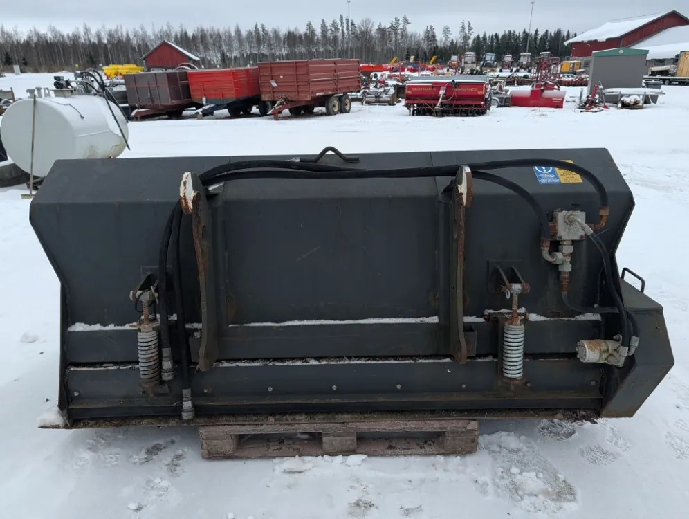 Hiekoituskauha 250cm / Volvo kiinnike - Katso video!