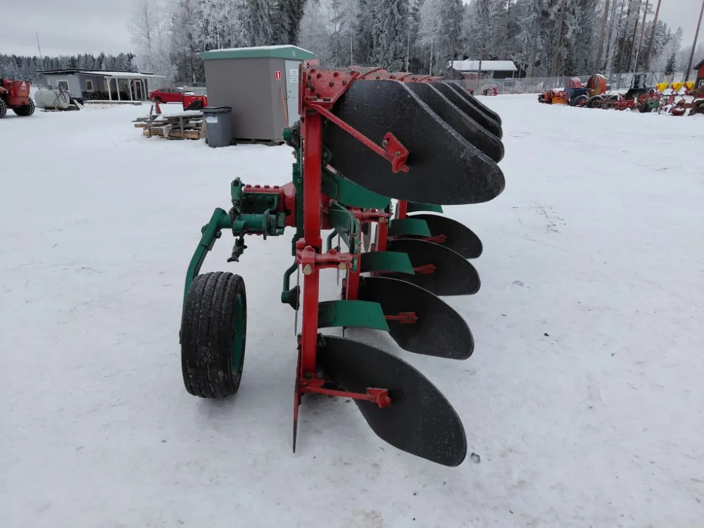 Kverneland ES 80-200-8 kääntöaura / 4-siipinen paluuaura - Katso video!