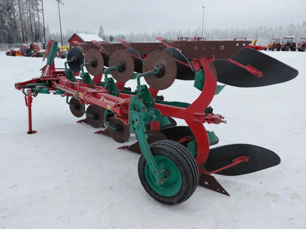 Kverneland ES 80-200-8 kääntöaura / 4-siipinen paluuaura - Katso video!