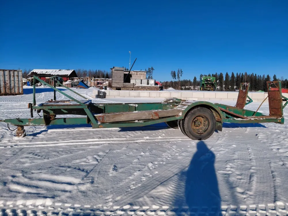 Konelavetti 1-akselinen - traktorivetoinen / Jarruvalmius - Vedetty 12tn metsäkonetta