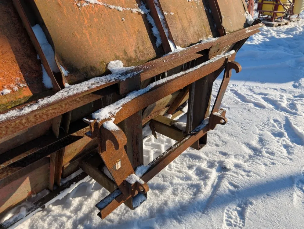 Hakekauha 243cm - EURO-kiinnike / Todella iso ja tilava kauha!