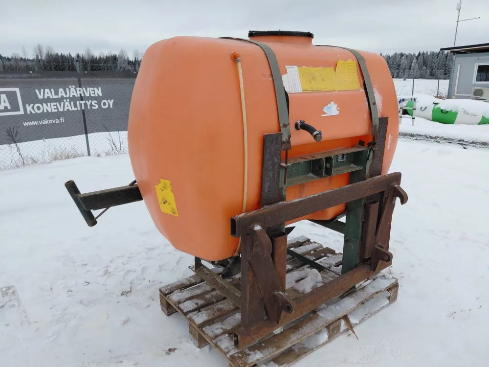 Eho lisäsäiliö 800L / Euro-kiinnikeellä