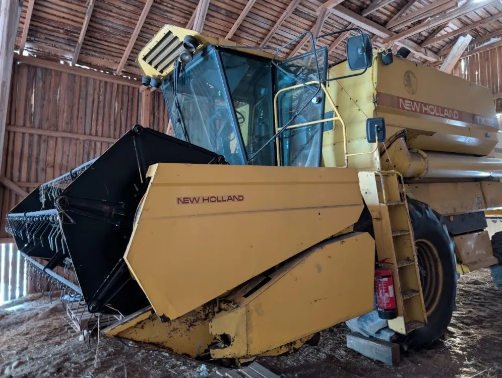 New Holland TX32 leikkuupuimuri / Myydään asiakkaan lukuun