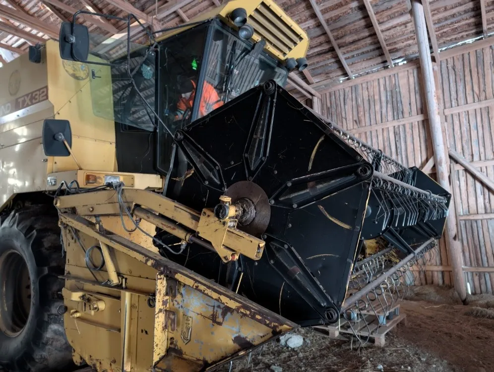 New Holland TX32 leikkuupuimuri / Myydään asiakkaan lukuun