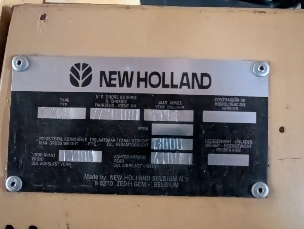 New Holland TX32 leikkuupuimuri / Myydään asiakkaan lukuun