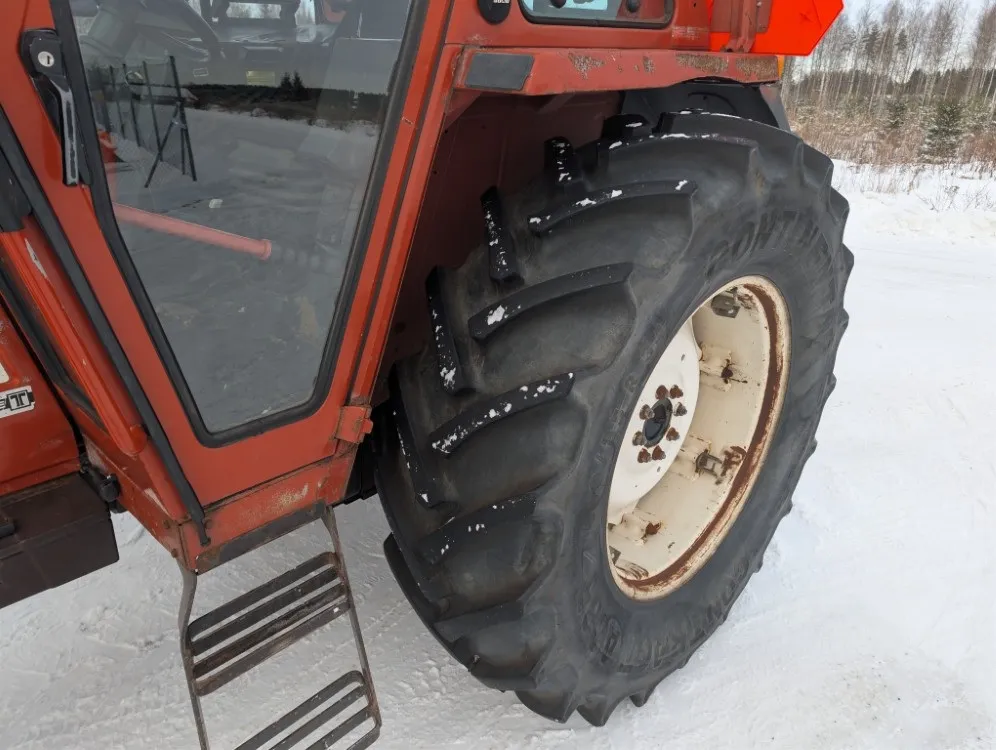 Fiat 100-90 Fiatagri traktori - takaveto / Juuri kattavasti huollettu - Katso video!