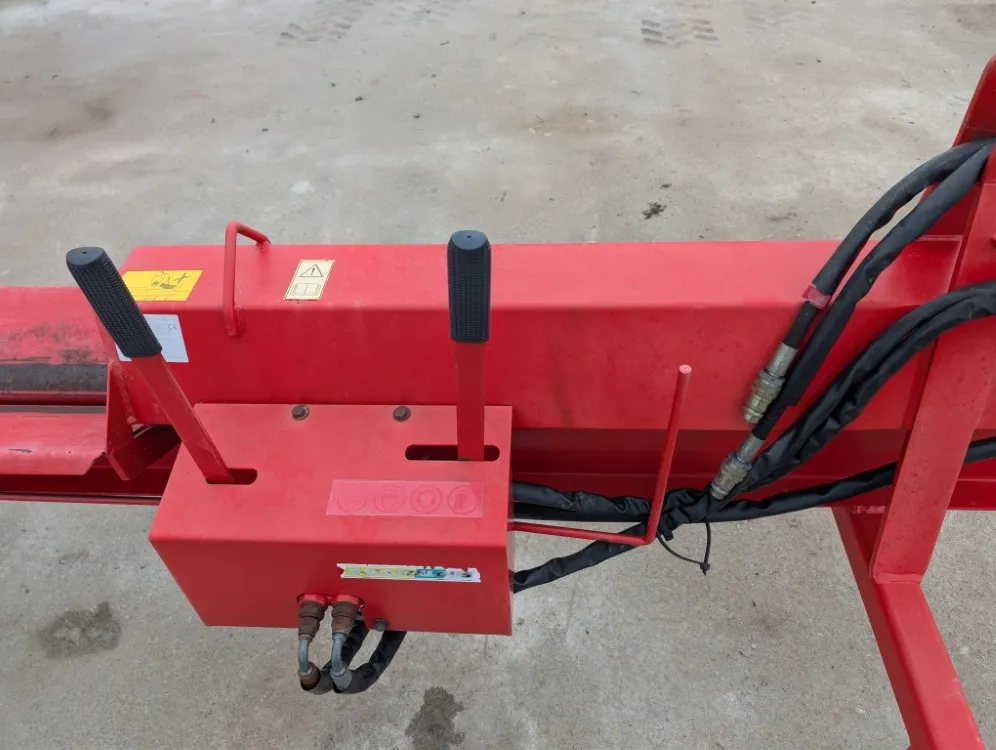 Hakki Pilke Z100 hydraulihalkaisija / Asiallinen kone - Katso video!