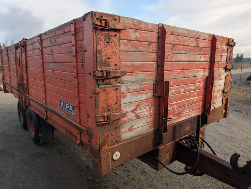 Kipa telikippikärry 11 tn - peltipohja / Hydrauliset jarrut, alvillinen, katso video!