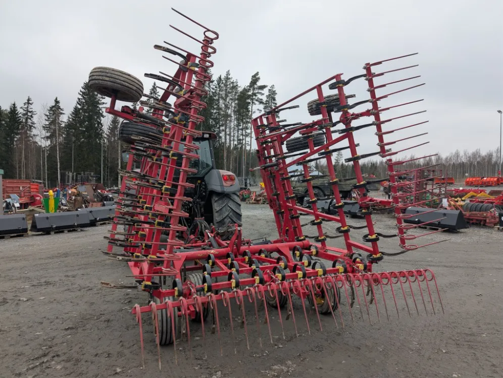 Väderstad NZE MK2 700cm äes / Hydraulinen etulata - jälkihara - VIDEO