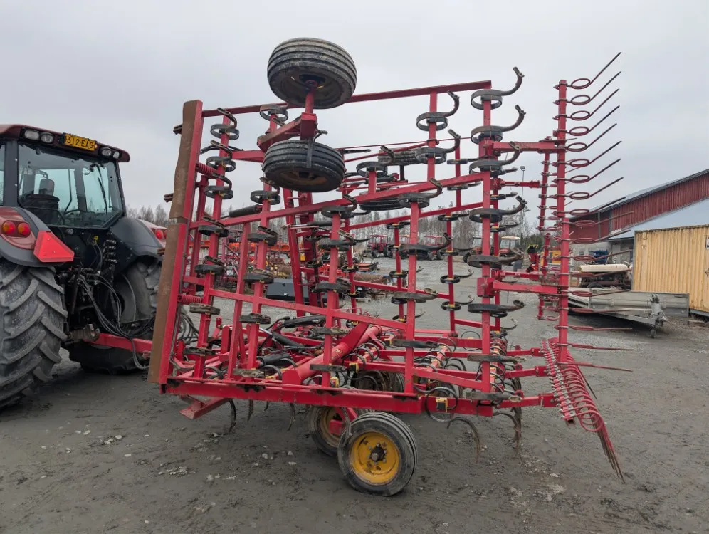 Väderstad NZE MK2 700cm äes / Hydraulinen etulata - jälkihara - VIDEO