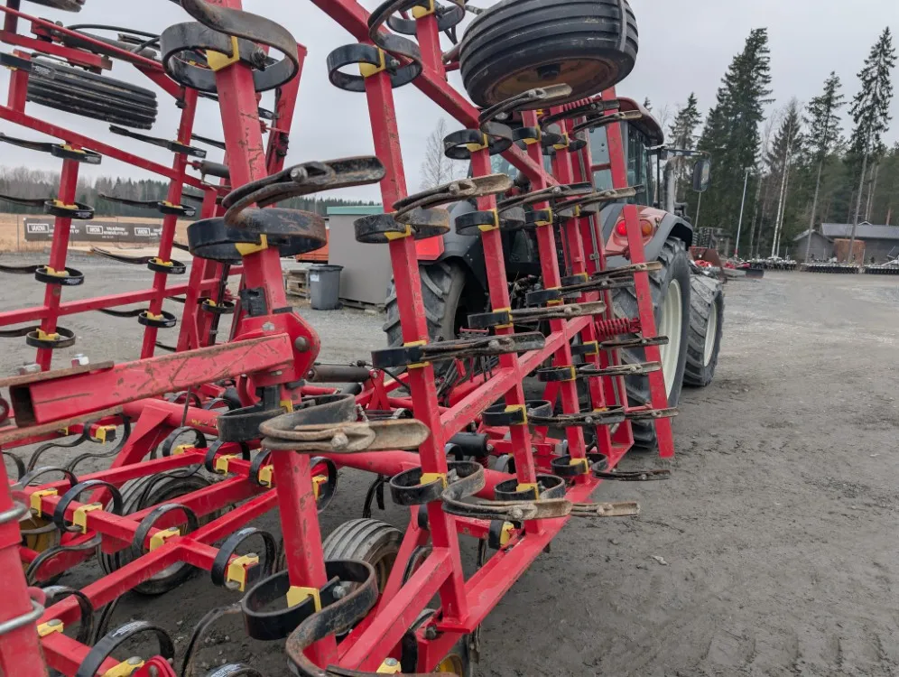 Väderstad NZE MK2 700cm äes / Hydraulinen etulata - jälkihara - VIDEO