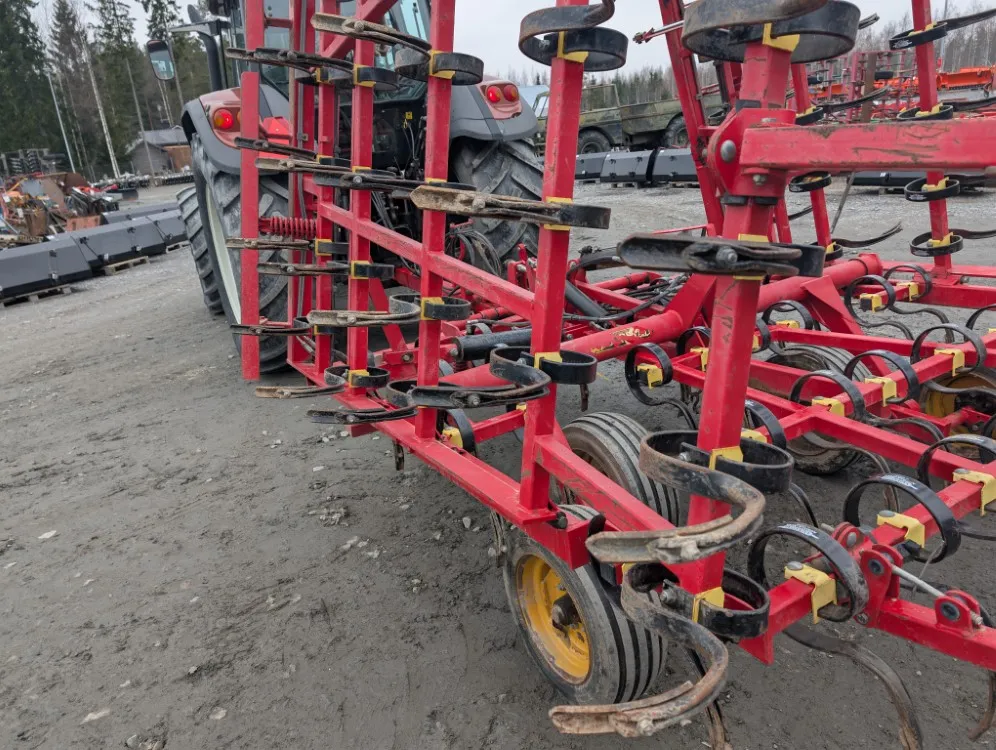 Väderstad NZE MK2 700cm äes / Hydraulinen etulata - jälkihara - VIDEO