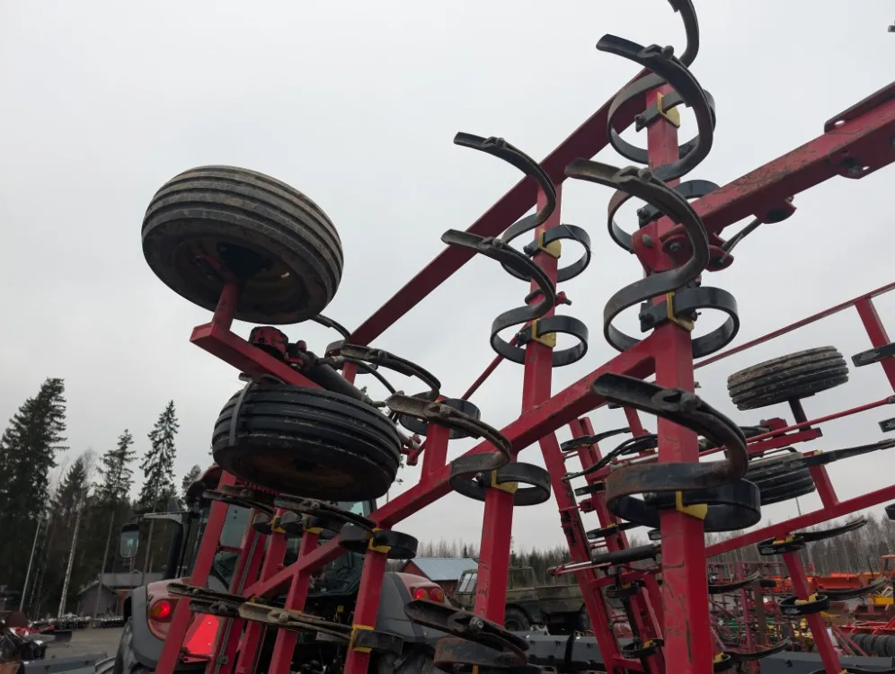 Väderstad NZE MK2 700cm äes / Hydraulinen etulata - jälkihara - VIDEO