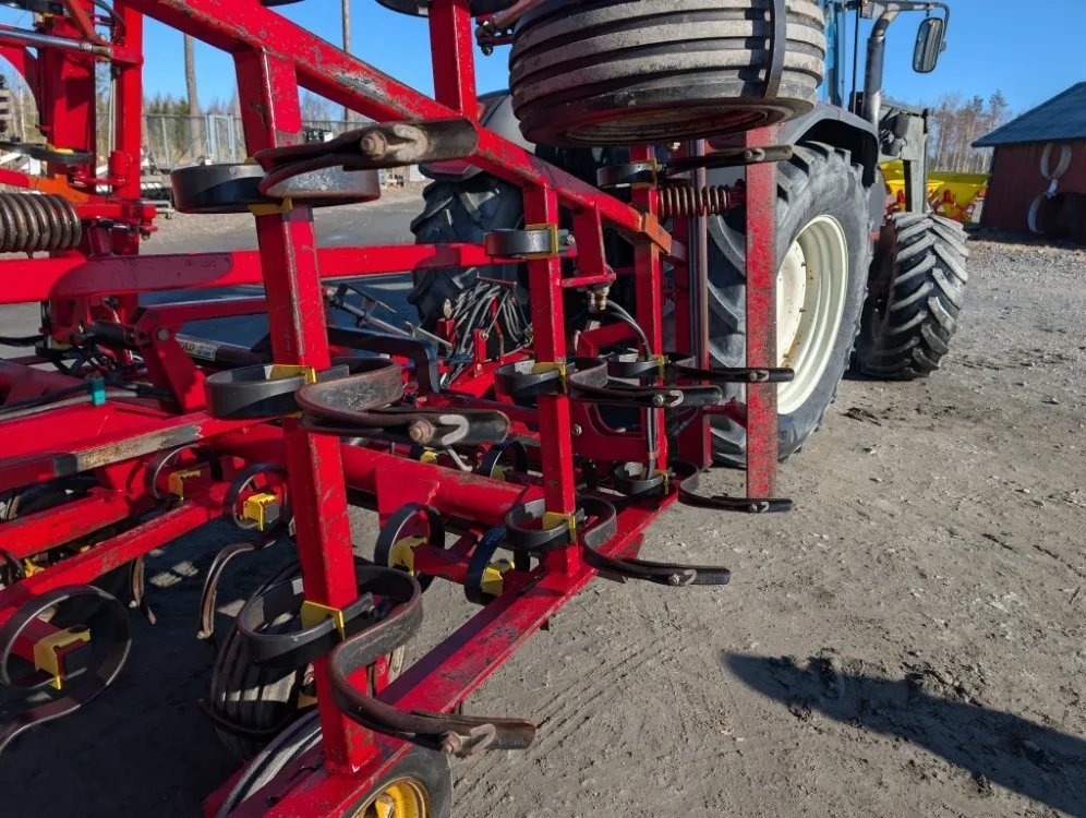 Väderstad NZ 580cm äes / Hydraulinen etulata - jälkihara - VIDEO