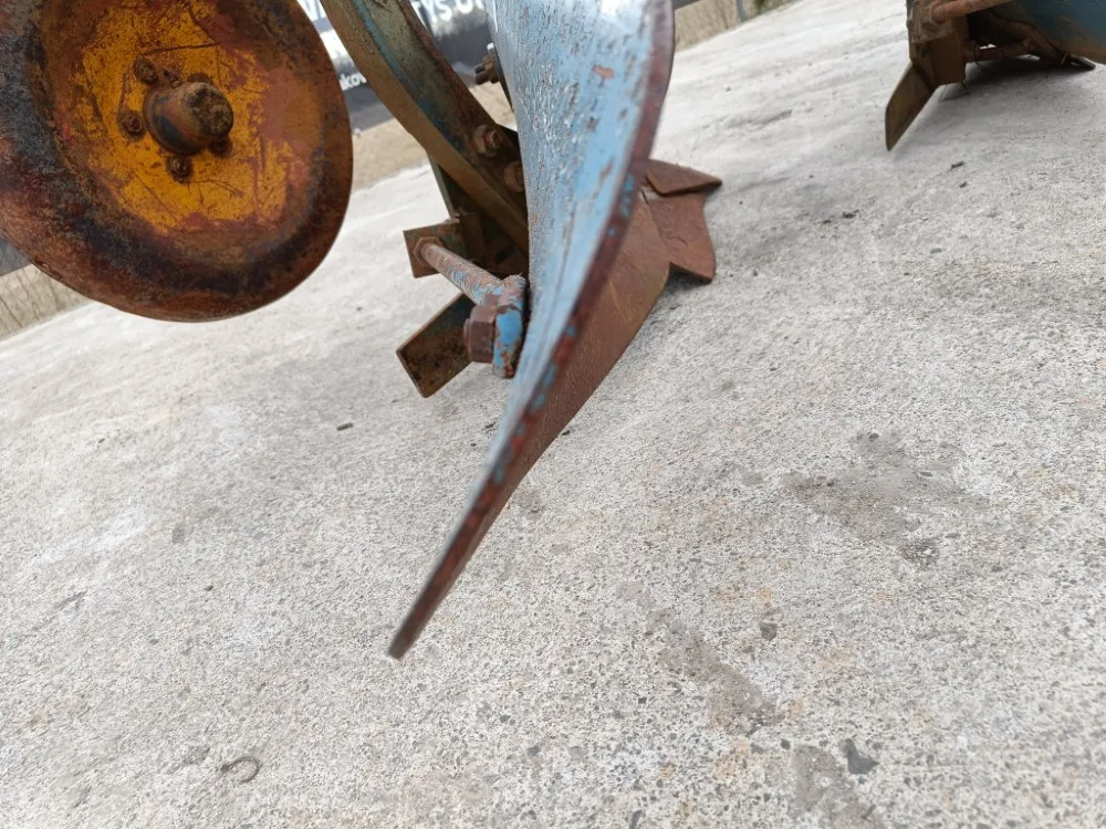 Överum CT487 4-siipinen sarka-aura / Täysautomaatti aura tukipyörällä