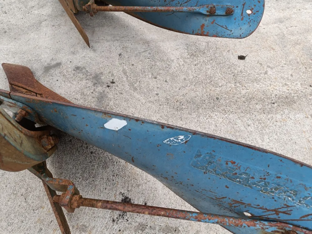 Överum CT487 4-siipinen sarka-aura / Täysautomaatti aura tukipyörällä