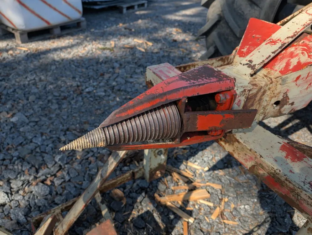 Halkaisukaira traktoriin / Katso video!