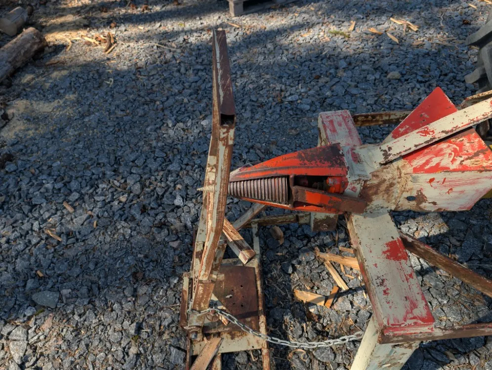 Halkaisukaira traktoriin / Katso video!