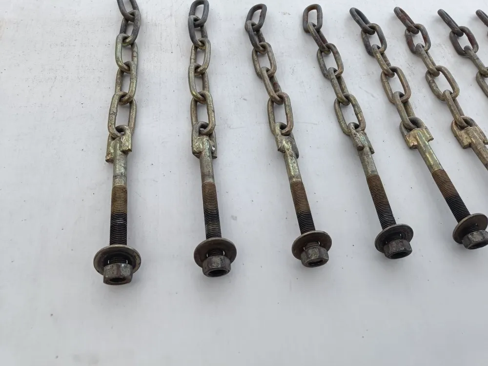 Paripyörien kiinnitysketjut 8 kpl / Pituus 450 mm