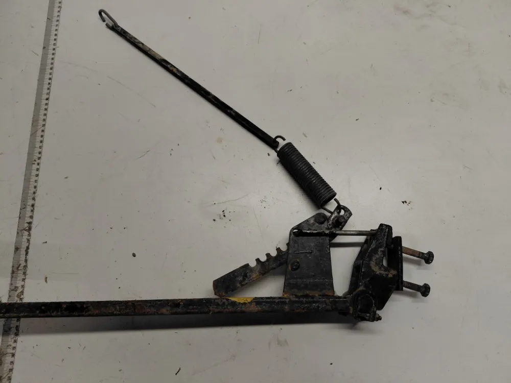 Simulta Junkkari kylvölannoittimen / kiekkovannas taka vasen