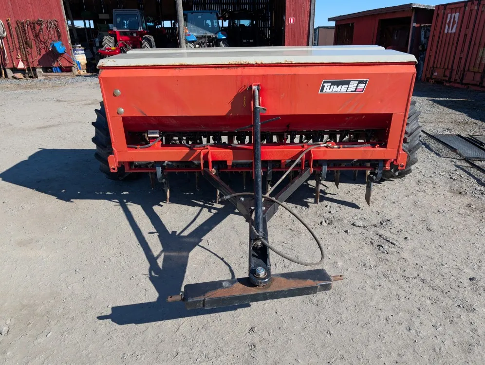 Tume HKL 2500 kylvölannoitin / Kevythinattava