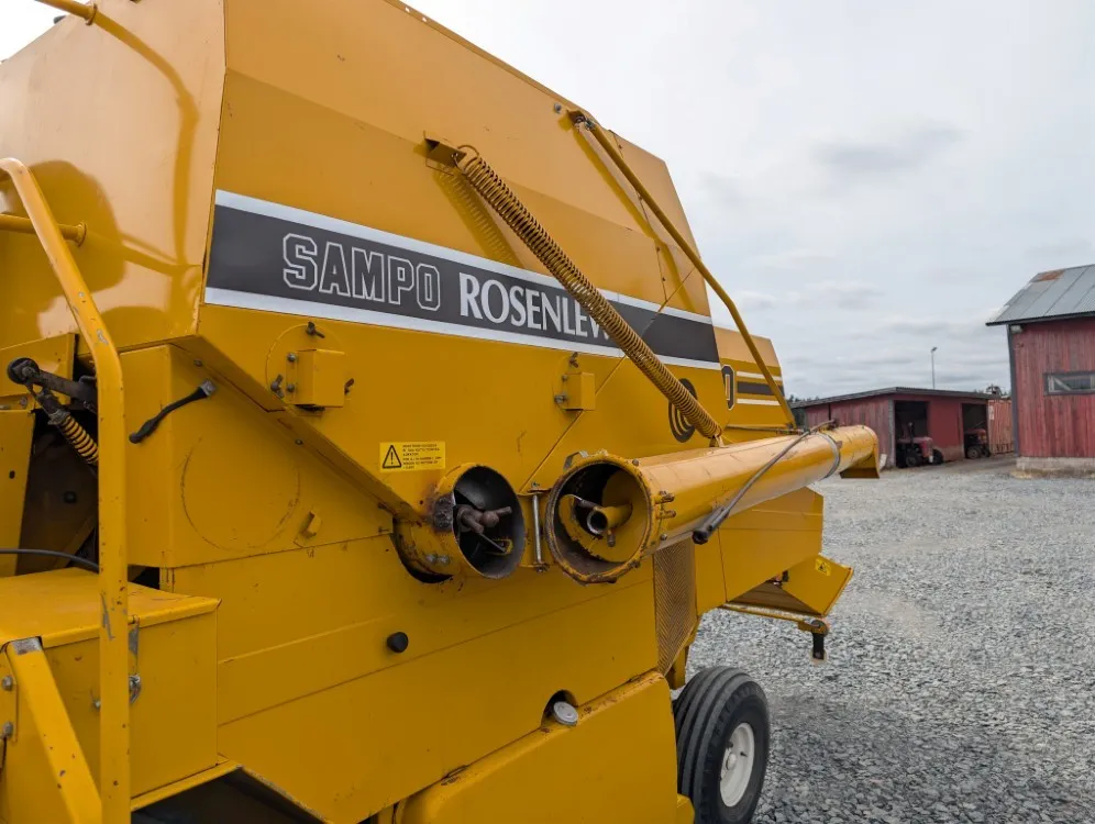 Sampo 580 hytitön leikkuupuimuri /