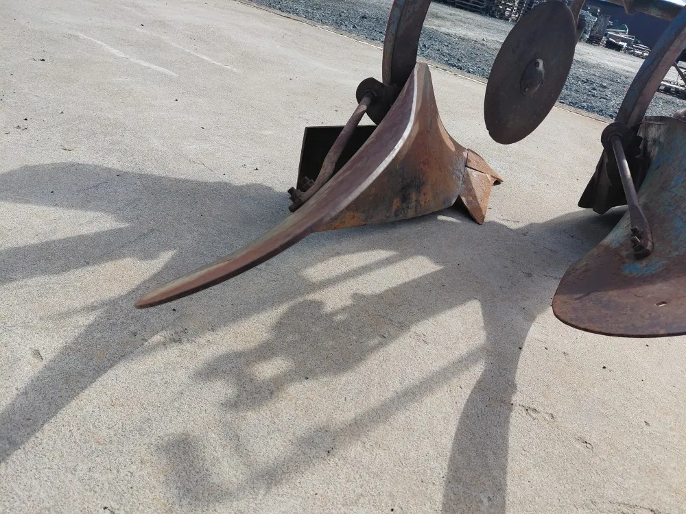 Fiskars Agrosta KHN216 sarka-aura / Puoliautomaatti kiekkoleikkureilla