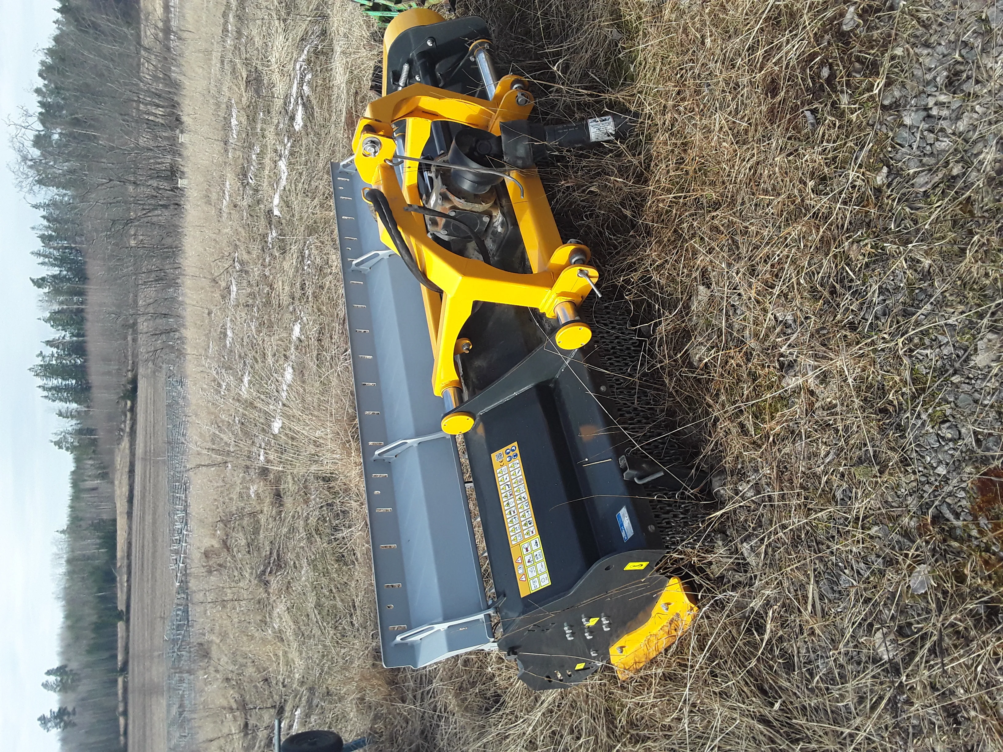 Kellfri XKE 240 kelamurskain / Hydraulinen sivusiirto