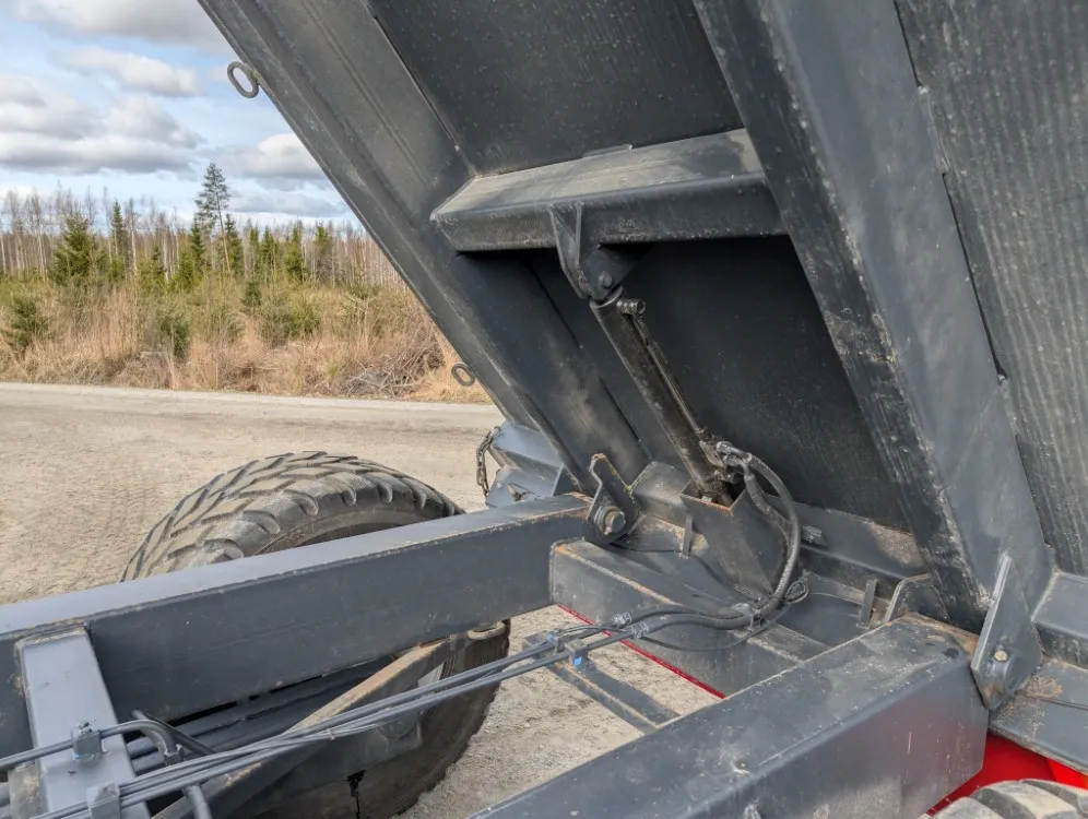 Tuhti WS150 D3 maansiirtokärry viljakasetilla / tilavuus 175HL, uudenveroinen paketti