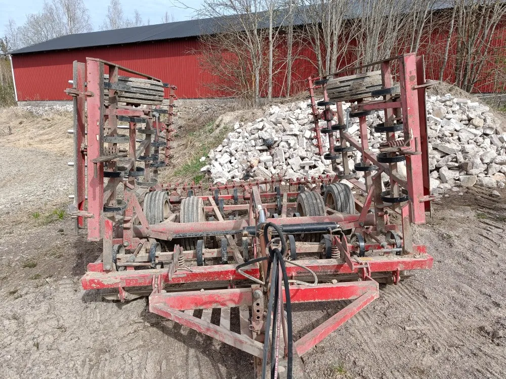 Väderstad NZ500 äes / Etulanalla ja jälkiharalla