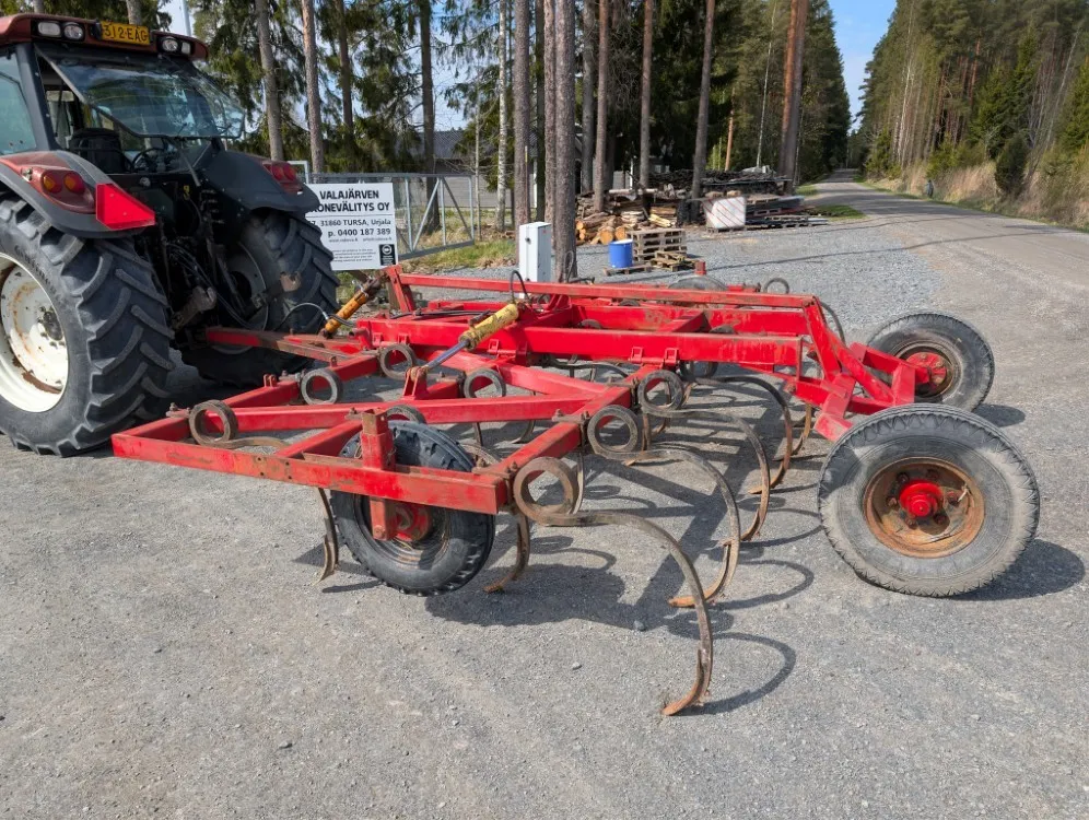 Kultivaattori hinattava ja taittuva / Työleveys 500 cm, katso video!