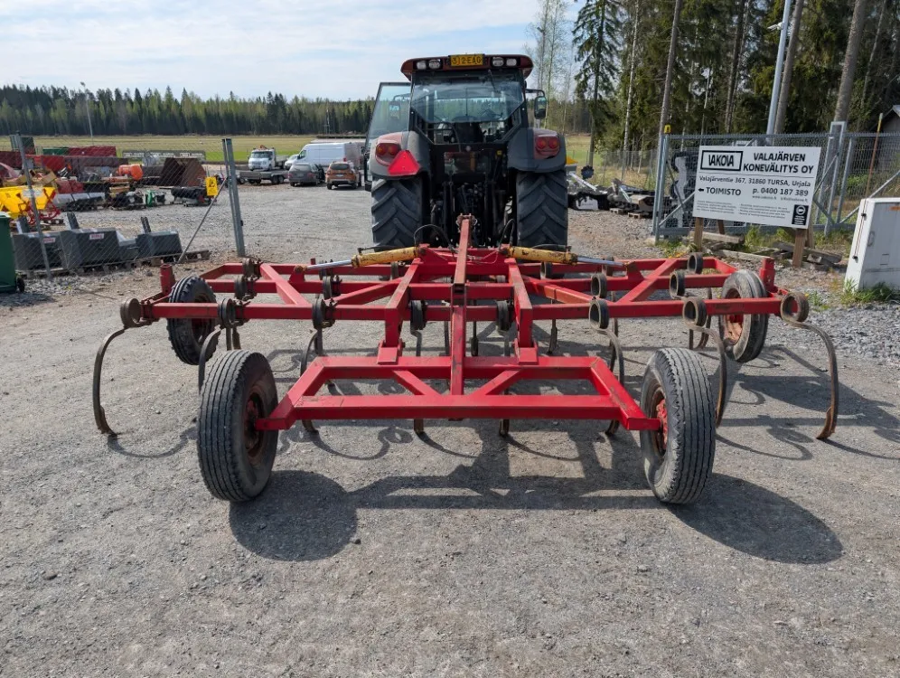 Kultivaattori hinattava ja taittuva / Työleveys 500 cm, katso video!