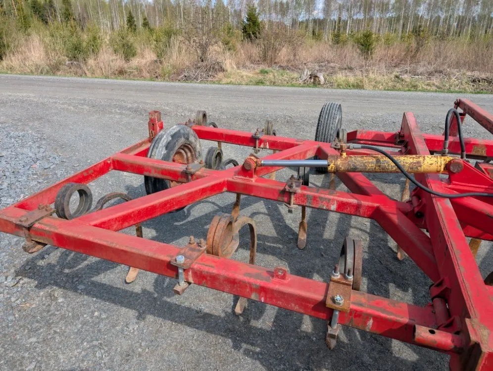 Kultivaattori hinattava ja taittuva / Työleveys 500 cm, katso video!