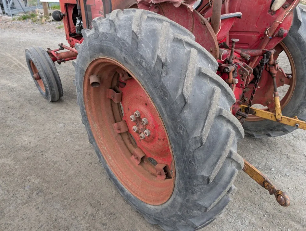 Volvo BM Buster 400, katso video! /