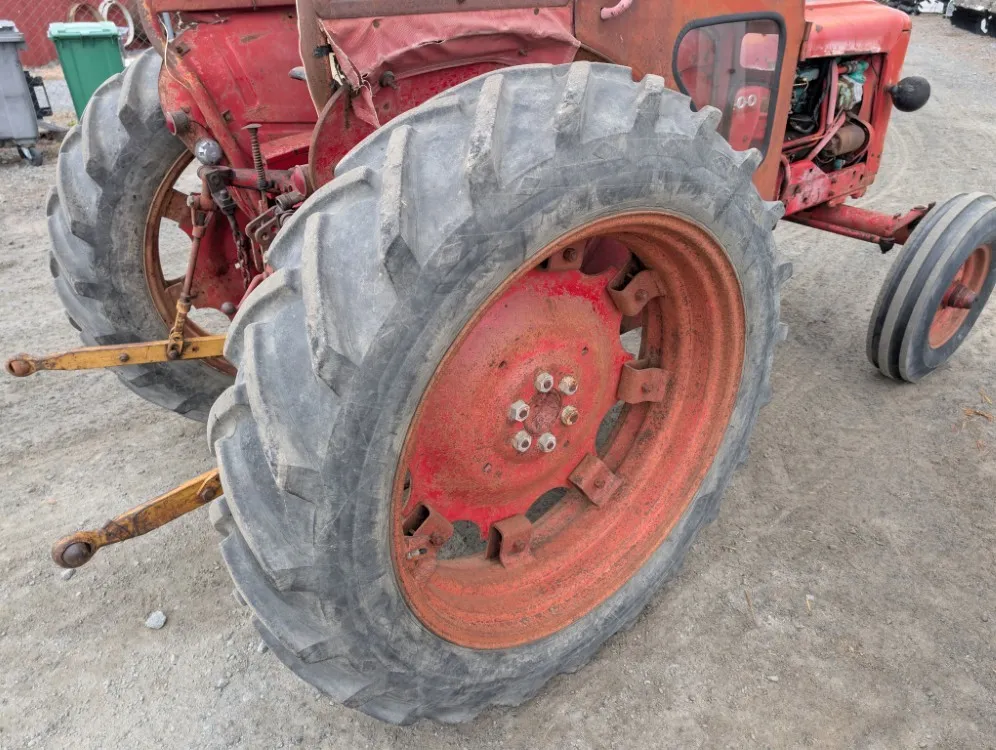 Volvo BM Buster 400, katso video! /