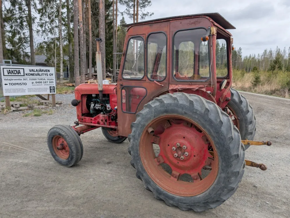 Volvo BM Buster 400, katso video! /