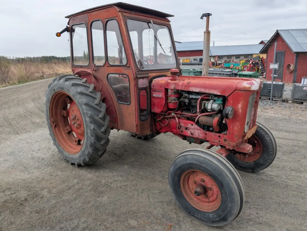 Volvo BM Buster 400, katso video! /