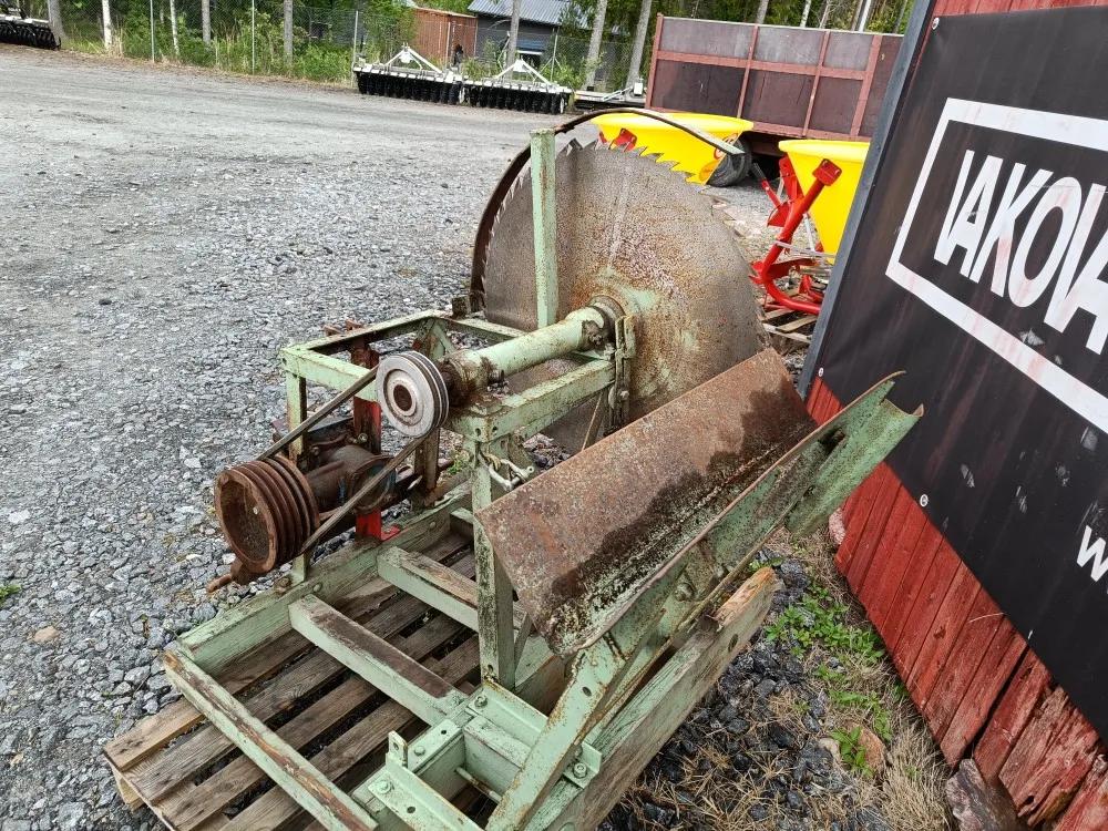 Klapisirkeli traktoriin 70cm pyöröterällä / Omavalmiste