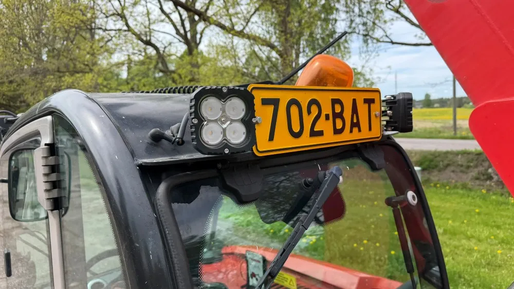Manitou 420H kurottaja / Hienokuntoinen vähän ajettu kone