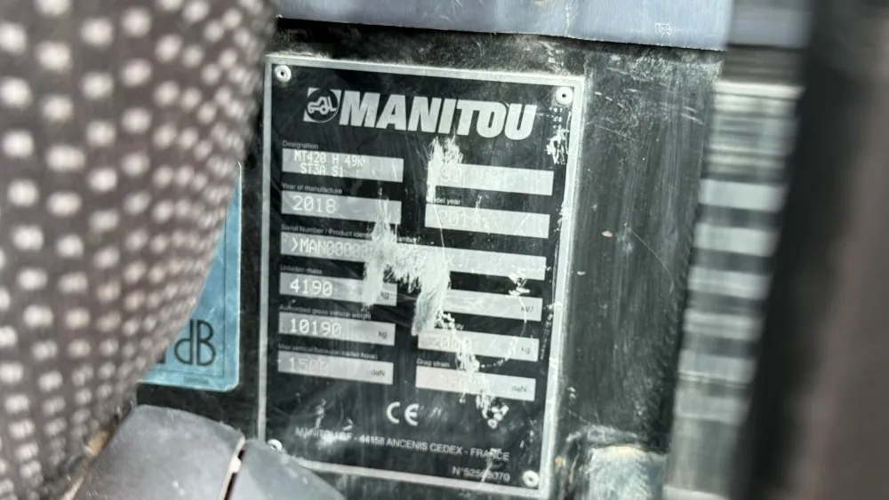 Manitou 420H kurottaja / Hienokuntoinen vähän ajettu kone