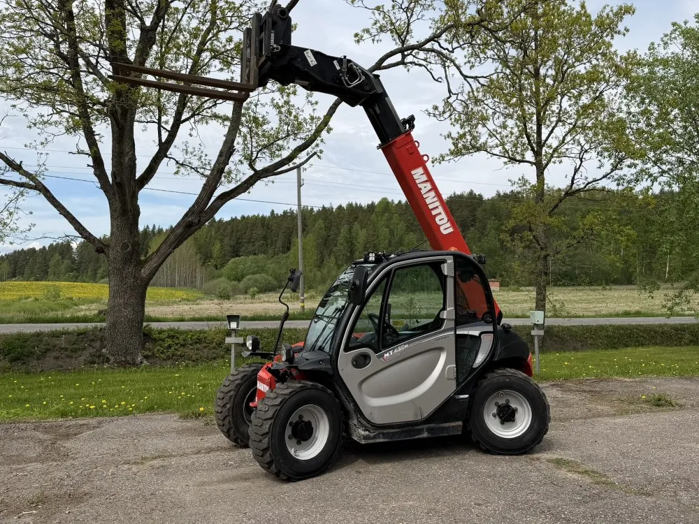 Manitou 420H kurottaja / Hienokuntoinen vähän ajettu kone