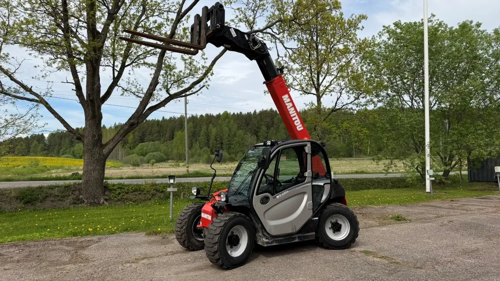 Manitou 420H kurottaja / Hienokuntoinen vähän ajettu kone