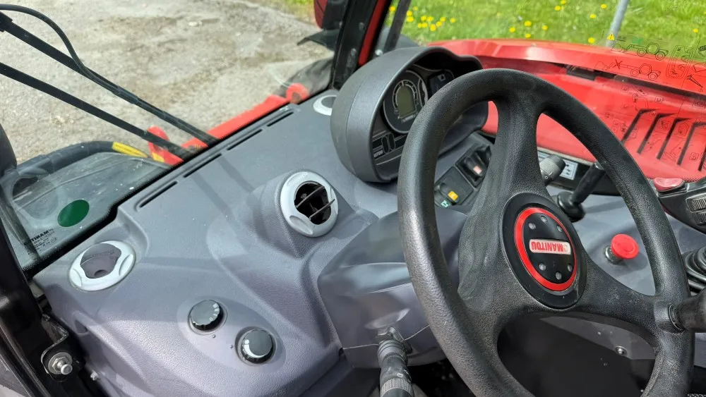 Manitou 420H kurottaja / Hienokuntoinen vähän ajettu kone