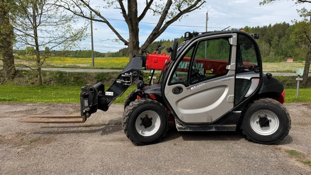Manitou 420H kurottaja / Hienokuntoinen vähän ajettu kone