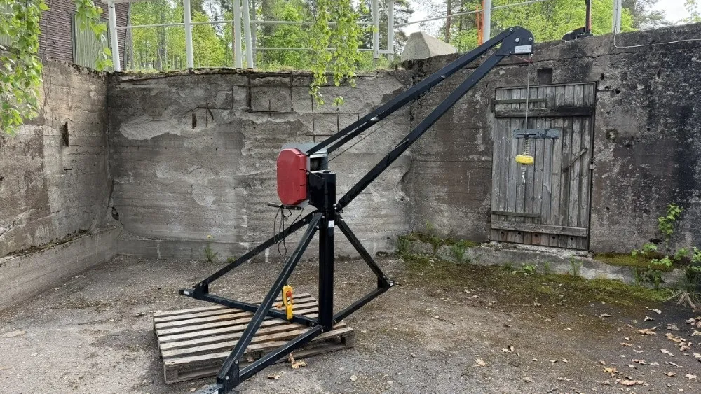 Wiskehrs GM-504 tavaransiirtoon vinssi / 230V kääntyvällä telineellä