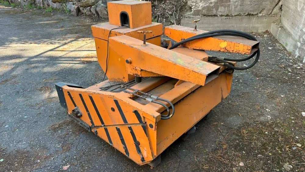 VT350 Lakaisulaite / Harjaimuri trukkipiikkeihin