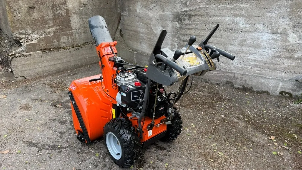 Lumilinko Husqvarna ST276EP /