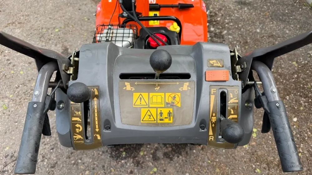 Lumilinko Husqvarna ST276EP /
