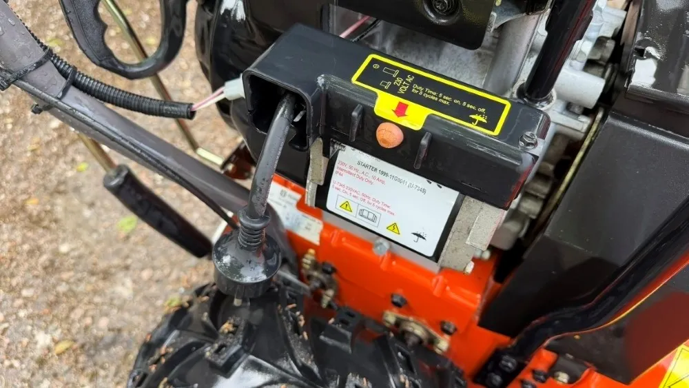Lumilinko Husqvarna ST276EP /