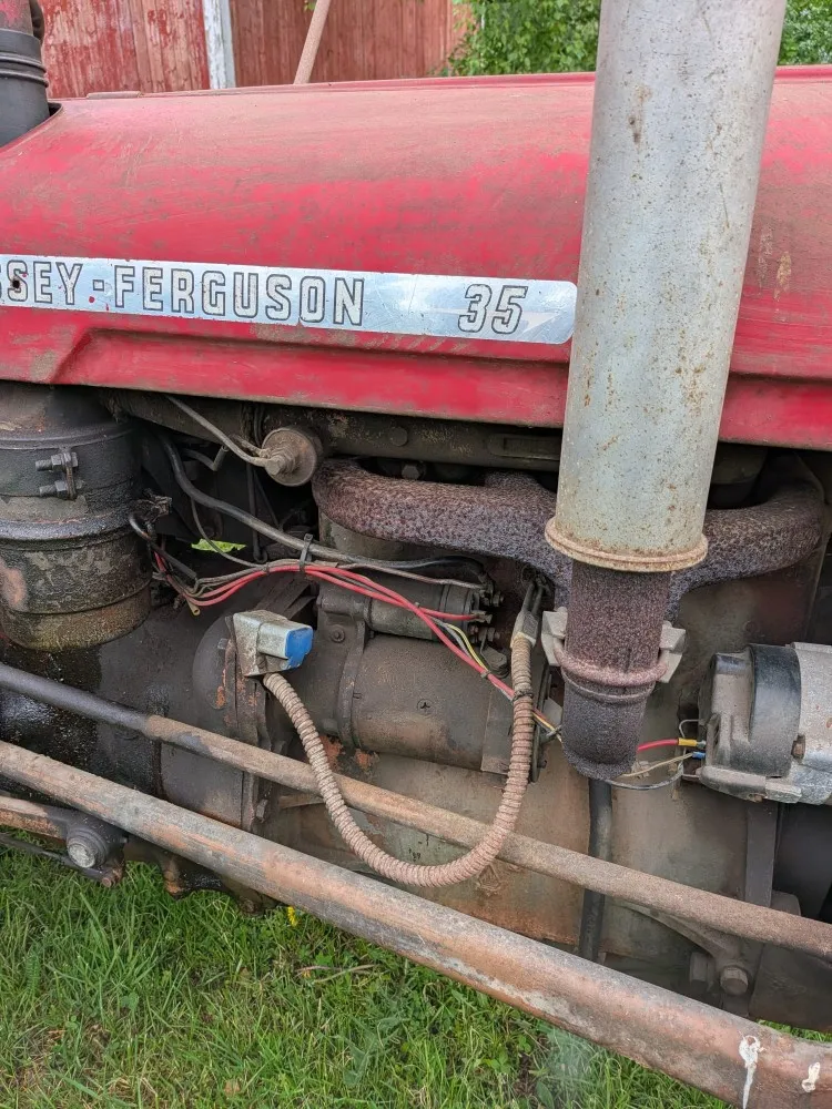 Massey Ferguson 35 traktori / Asiakkaan lukuun!